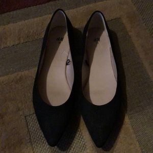 NWOT 🆕🆕 Black suede flats